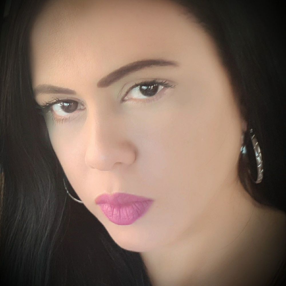 Meet your Posher, Isabel